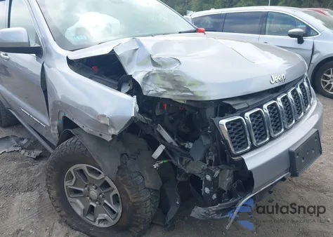 2018 Jeep Grand Cherokee Laredo E 4X4 z USA, uszkodzony, nr VIN 1C4RJFAG4JC469935